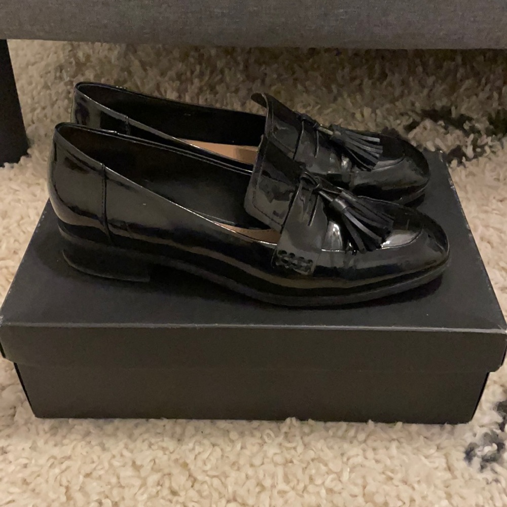 Black Patent Tahari flats